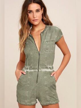 RVCA Romper Distressed Wash Olive Green Zipper Down with Pockets size Medium/10